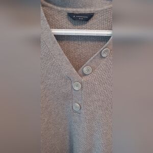 Denver Hayes V Neck Sweater